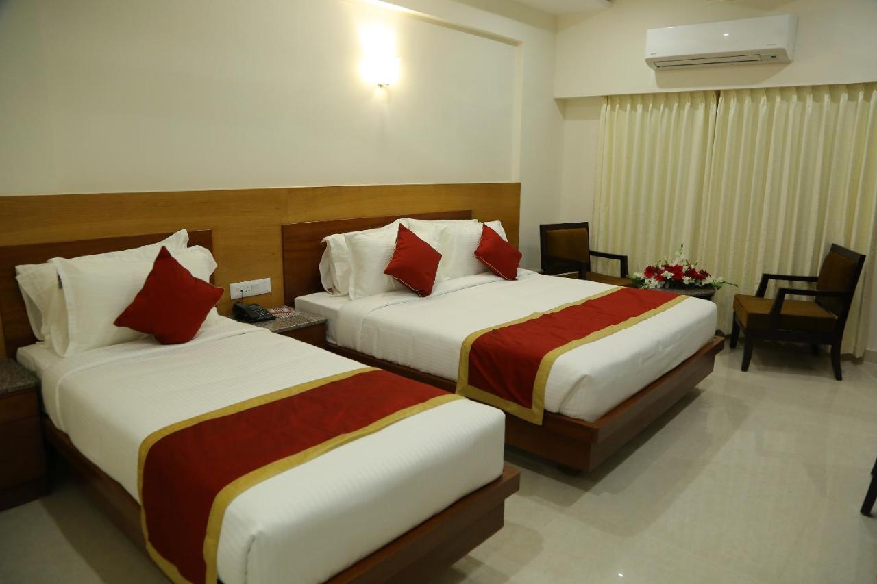 Hotel U.T.Elegance Bangalore Exterior photo