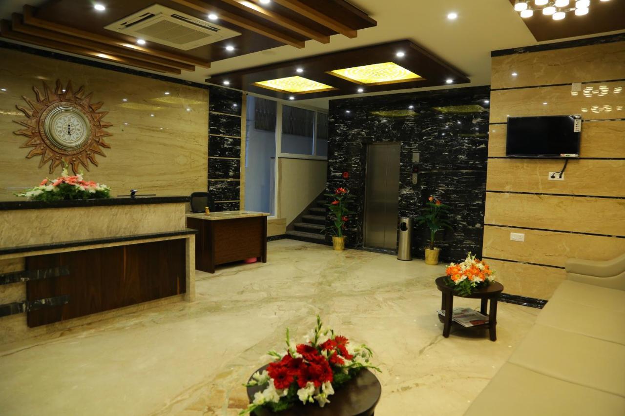 Hotel U.T.Elegance Bangalore Exterior photo